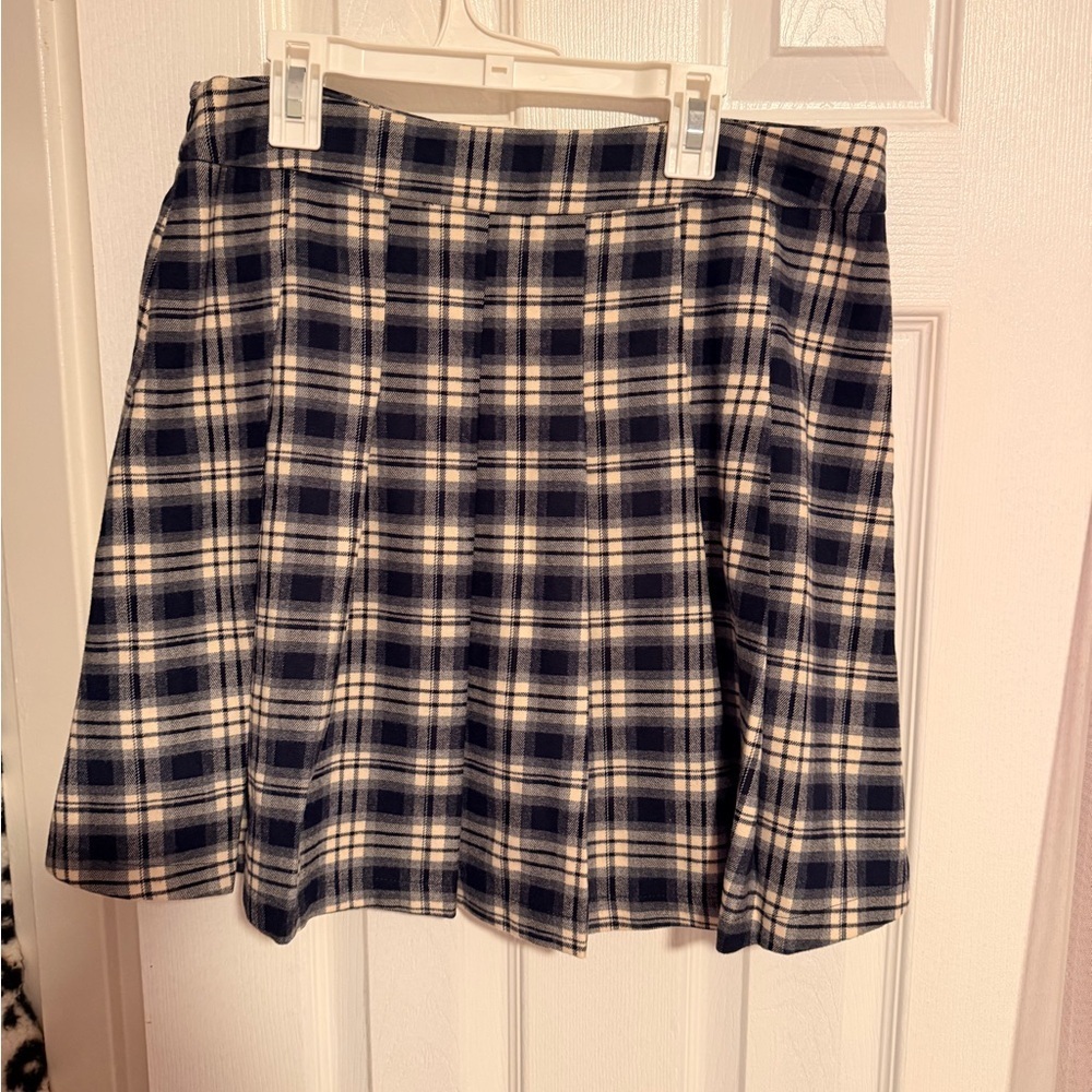 NWT Sugarlips Navy and White Plaid Skirt - Picture 5 of 7